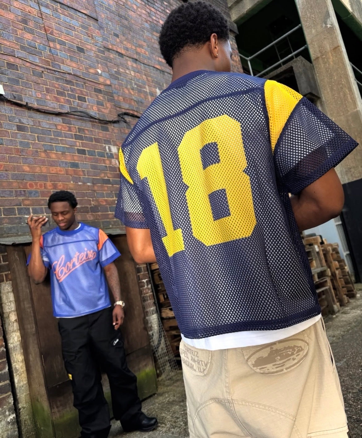 Corteiz Guerillaz Cargo Pants - Tan