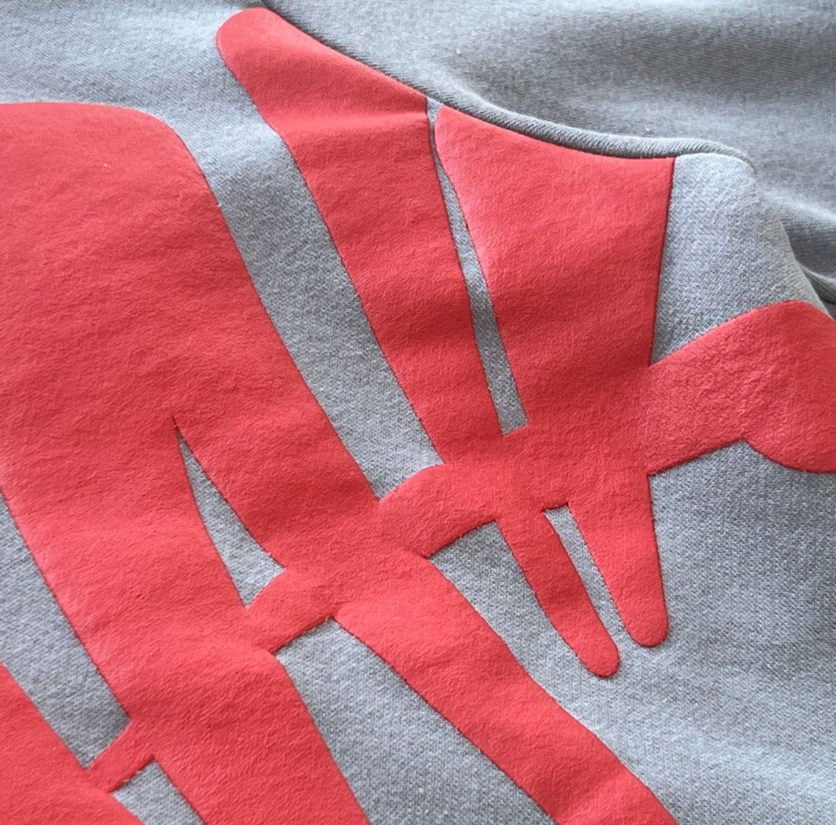 Syna World Team Syna Twinset Hoodie Shorts Set - Grey/Red