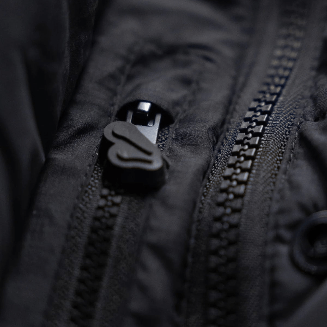 Syna World Down Puffer Jacket - Black