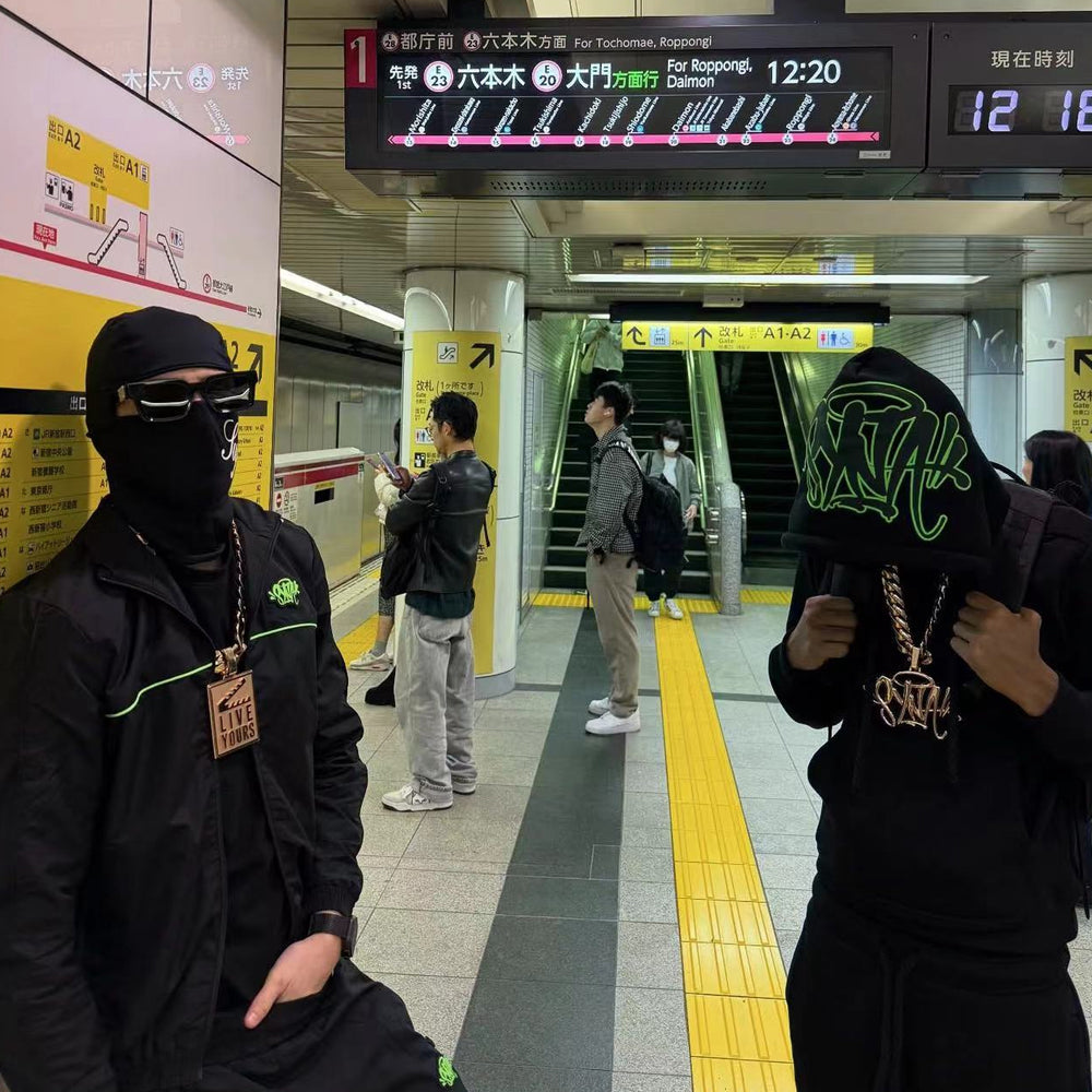 Syna World Logo Tracksuit - Black/Green