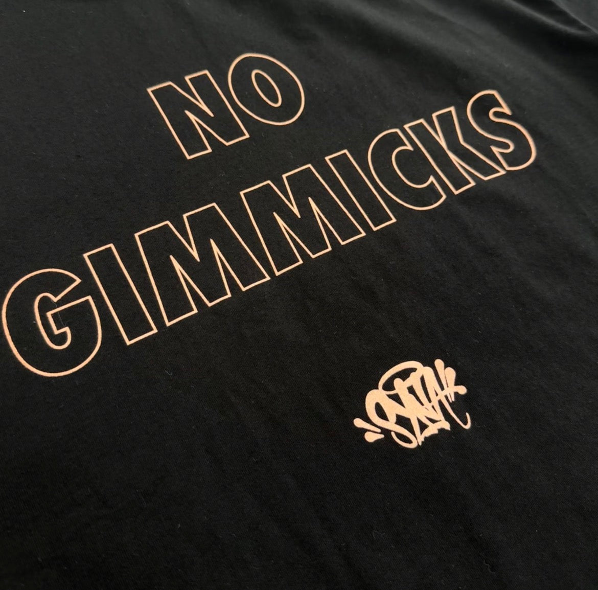 Syna World CRG No Gimmicks T-shirt - Black/Rose Gold