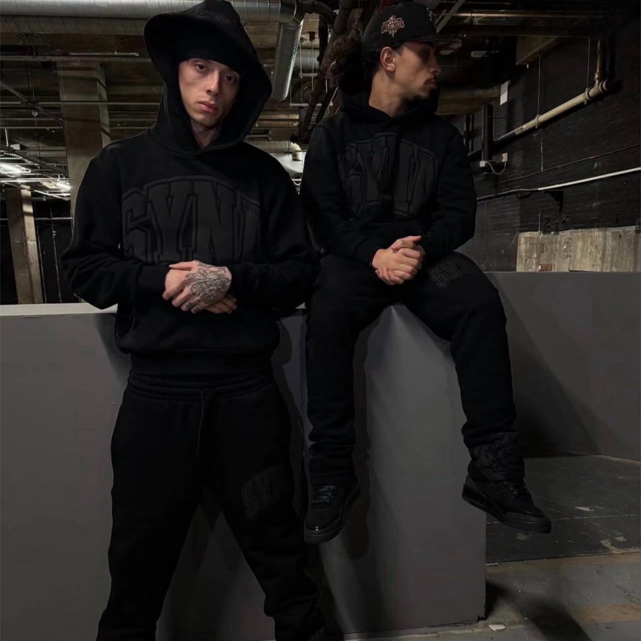 Syna World College Logo Tracksuit - Black