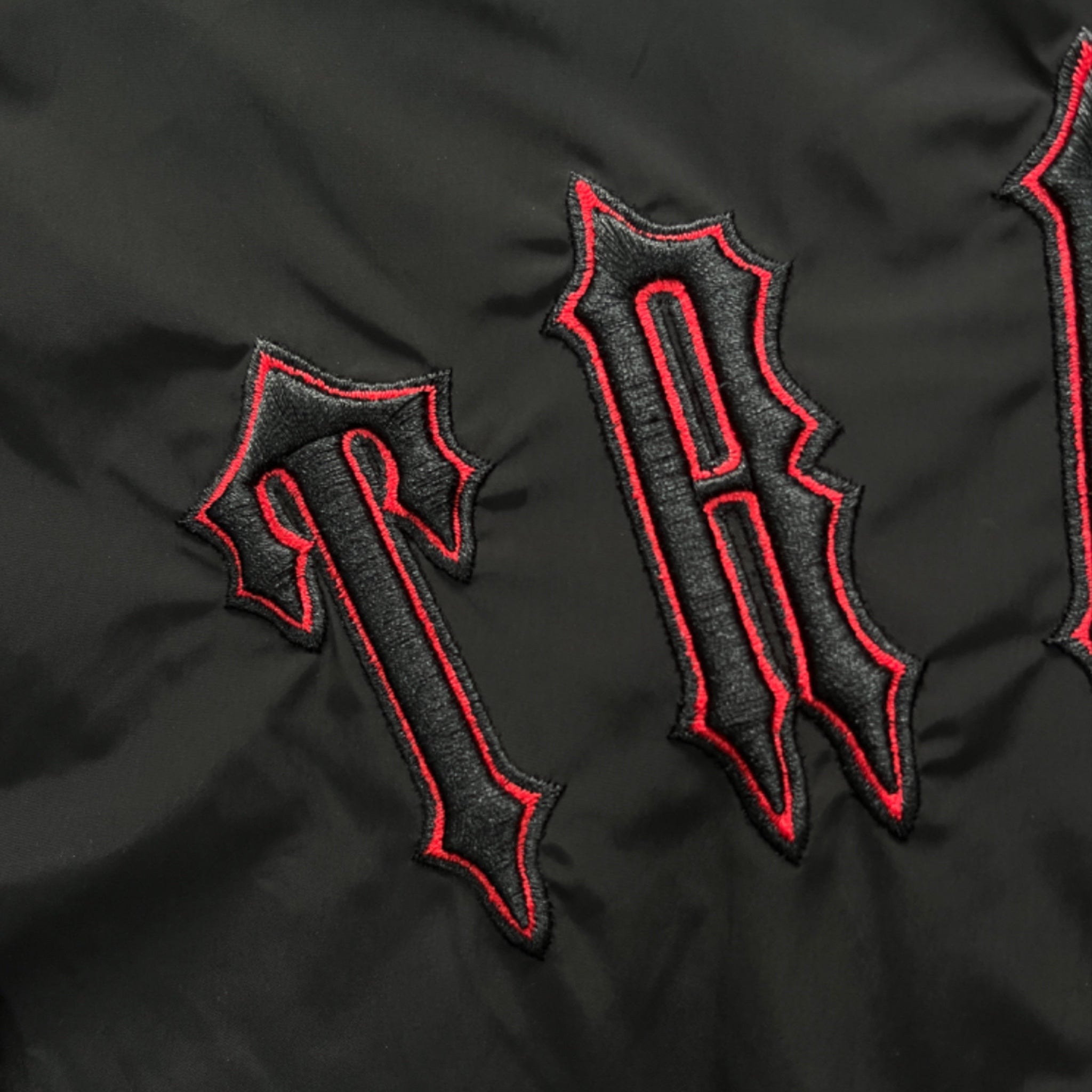 Trapstar Irongate Windbreaker - Black/Red