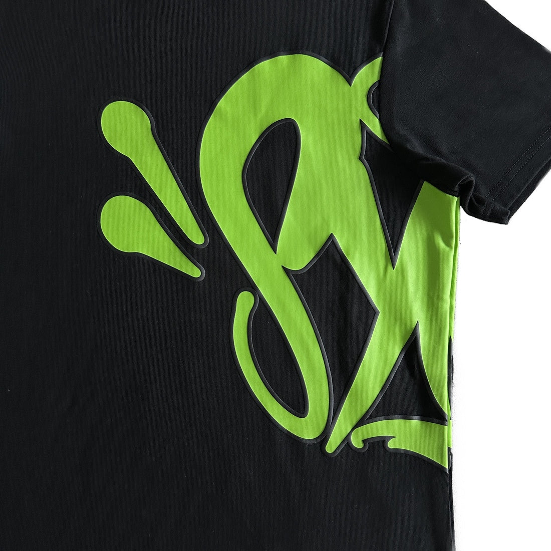Syna World Logo T-shirt - Black/Green