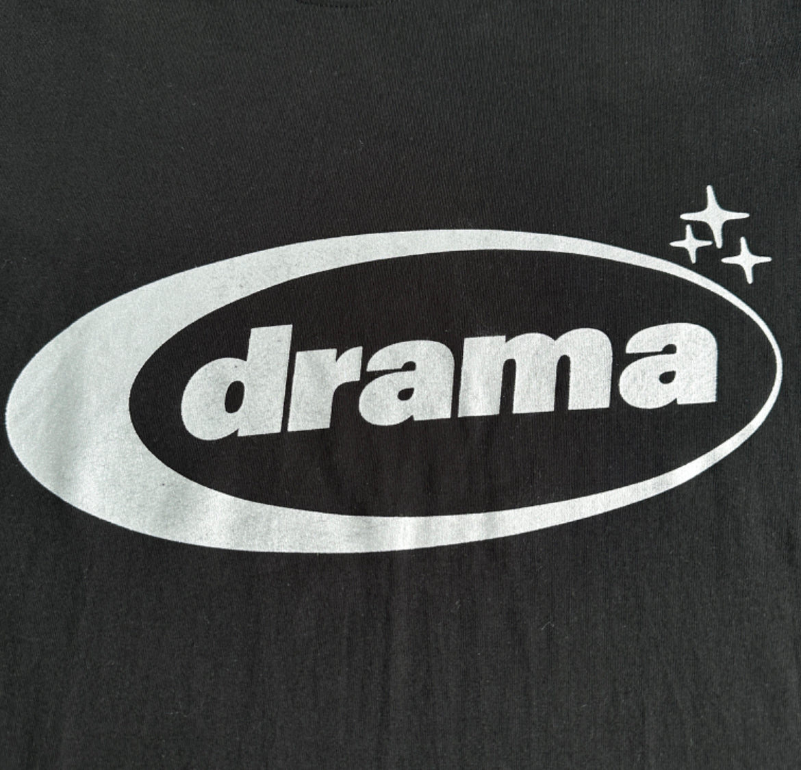 Drama Call Oval T-shirt - Black